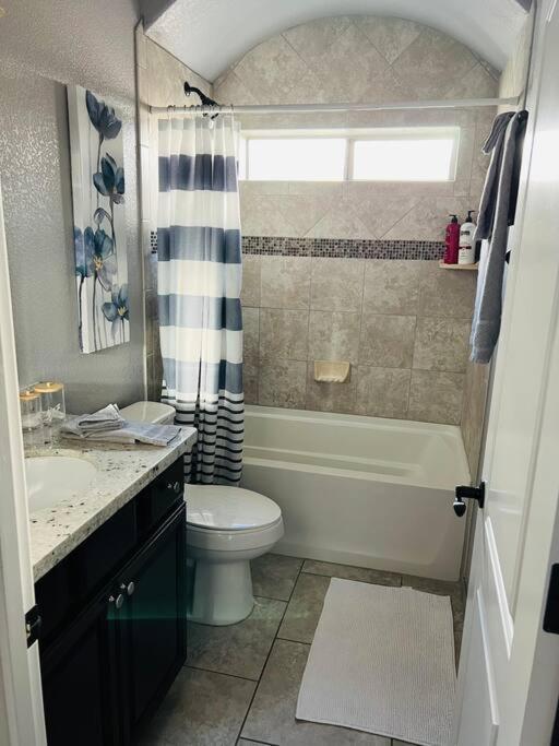 Havasu Retreat! Pool, Spa, Gym & View Lake Havasu City Exterior photo